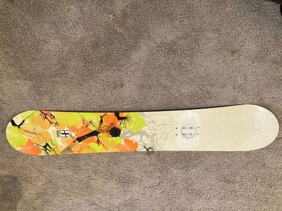 Nice condition K2 Skyla Mx 153cm  Yellow snowboard