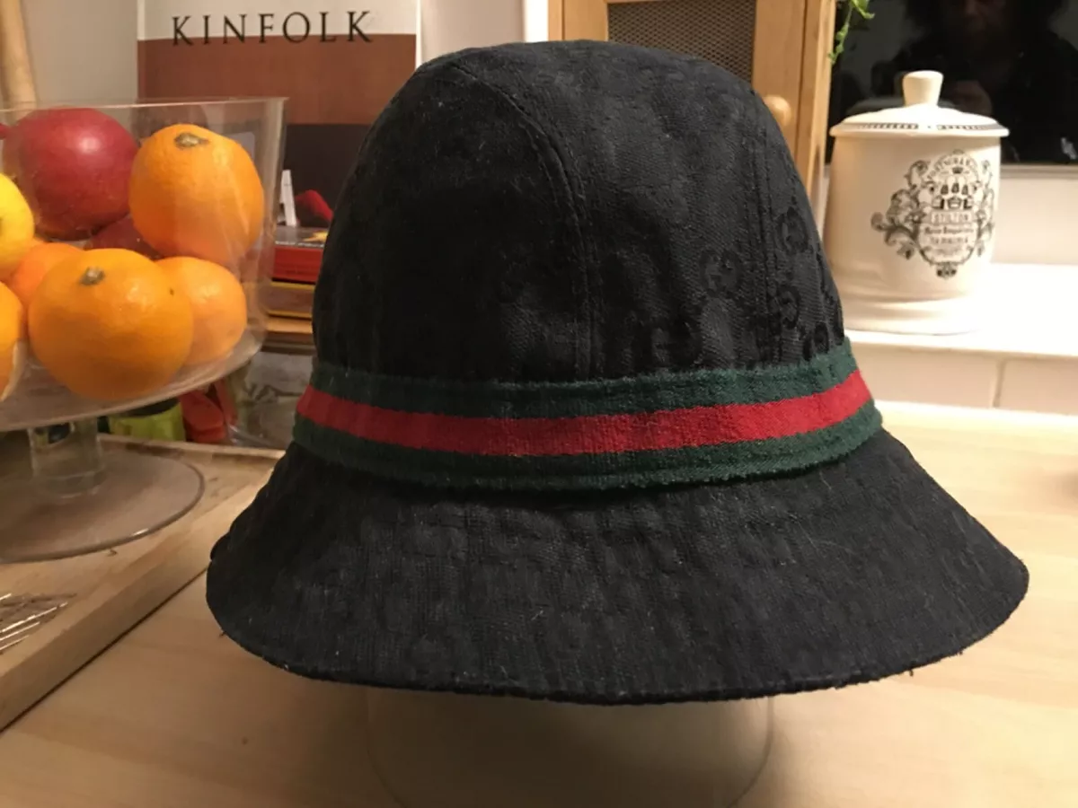 Mens Gucci monogrammed bucket hat size M black pre owned good condition