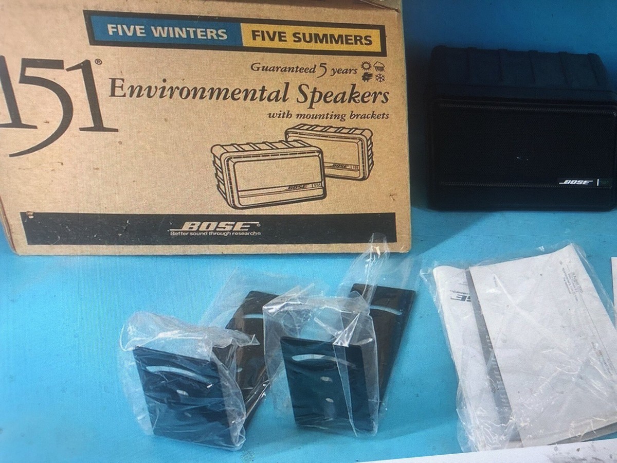 Bose 151 Indoor Outdoor Speaker - 2 Pack - White for sale
