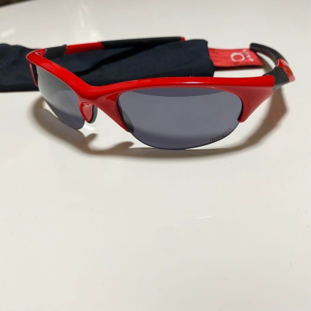 Limited edition DUCATI×OAKLEY sunglasses half jacket