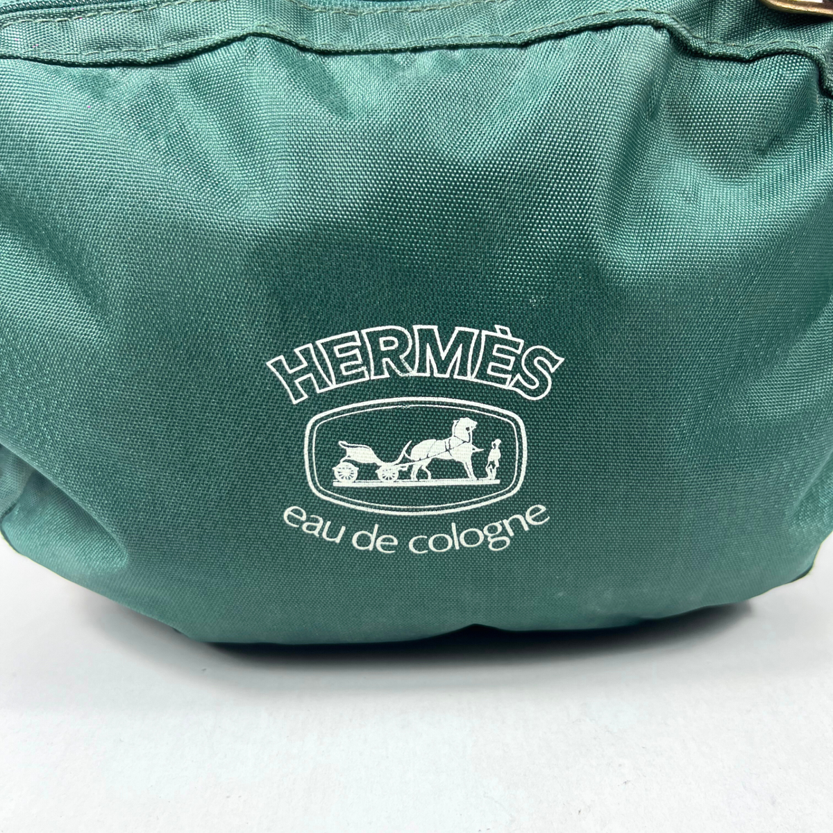 B5604 HERMES eau de cologne グリーン ポーチ B5604 HERMES eau de