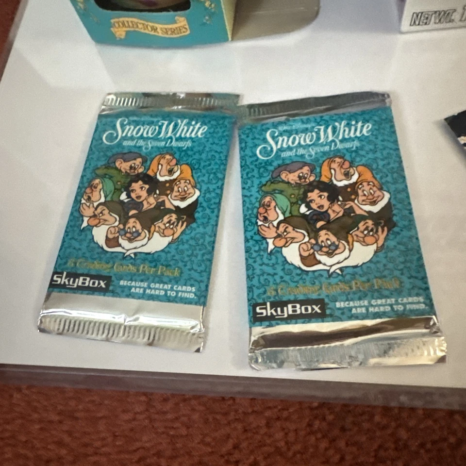 Disney Blancanieves Lote Kellogg Cereal Box Burger King Taza y Tarjetas Coleccionables Camiseta Foto 3 de 4