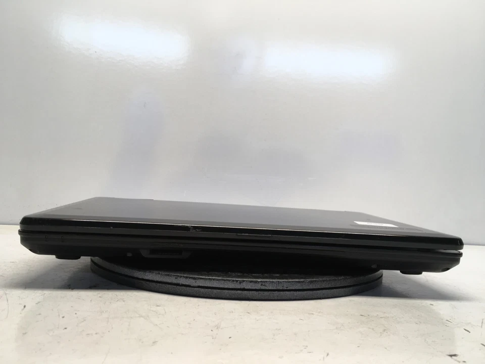 eMachines E627 KAWG0 AMD Athlon TF-20 Sin RAM/HDD/Batería - Piezas/Reparación Foto 3 de 4