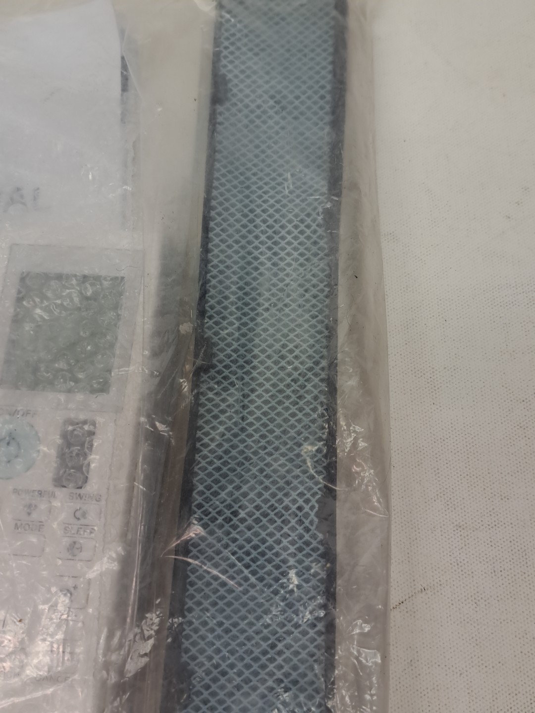 Daikin OEM White Remote Control with wall holder and air filter 2531835 ...