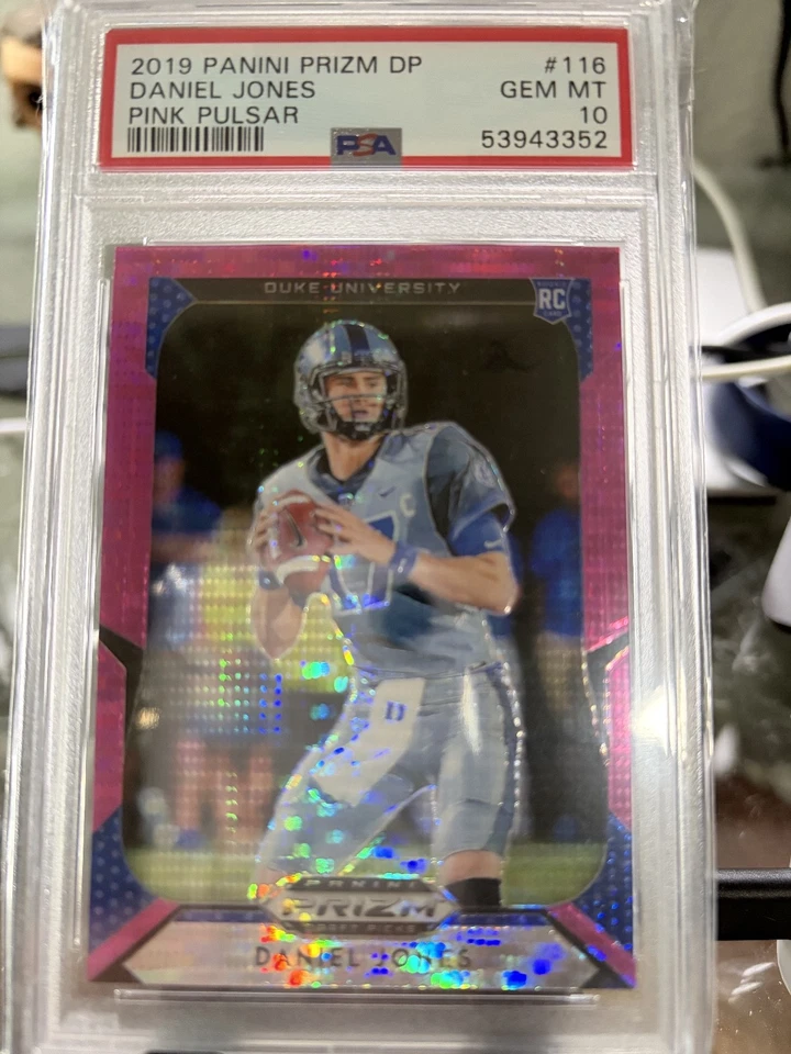2019 Panini Prizm DP Daniel Jones Pink Pulsar Prizm #116 Rookie RC PSA 10 GEM MT - Image 2 of 2