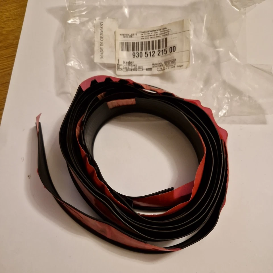 PORSCHE 911 TURBO 930 REAR SPOILER TO DECK LID SEAL NEW 930 512 215 00 GENUINE - Image 2 of 4