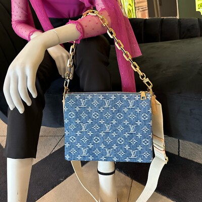 【可愛く上品デニム】Louis Vuittonショルダーバッグ Coussin PM Brand New Louis Vuitton Coussin Shoulder Bag PM Black Noir