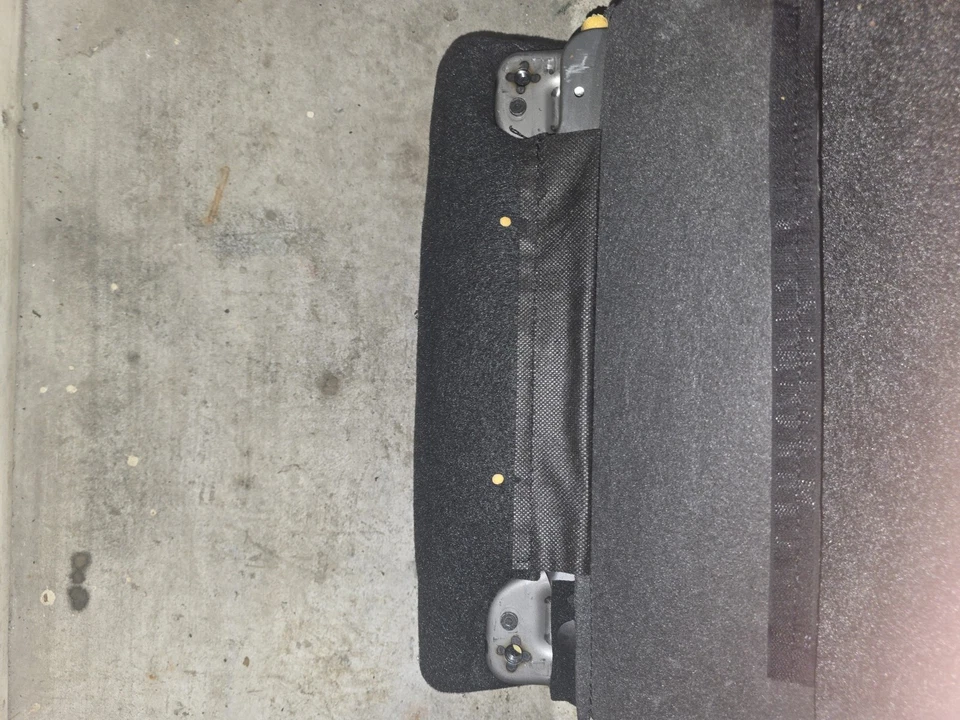 Оригинальный тканевый кожаный диван и спинка сиденья для заднего сиденья Mazda 6 2014–2016 годов выпуска - Изображение 3 из 4