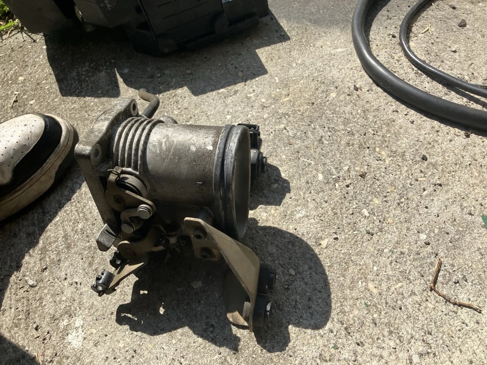 Корпус дроссельной заслонки двигателя BMW E36 Z3 318I 318IS 318ti 1,9 л M44 в сборе изготовитель оборудования - Изображение 3 из 4