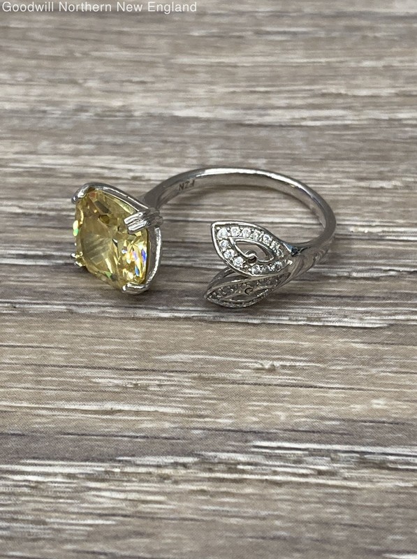 925 Sterling Silver Jewelry 3/8" Pale Yellow Stone Ring Size 7 US 4.20g