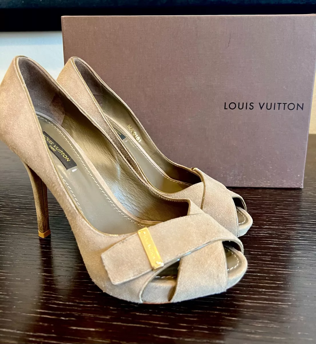 louis-vuitton used high heels