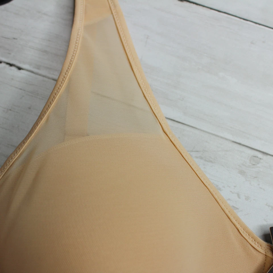 Vera Wang Women's Nude Bra Size 40C Demi Cups Mesh Overlay - Image 3 of 4