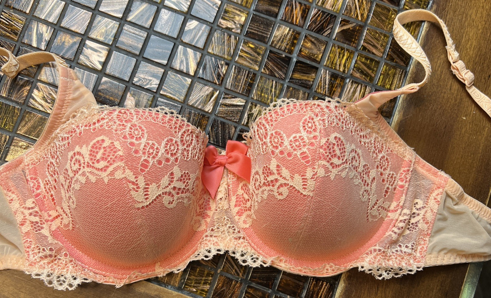 Sujetador con aros de encaje naranja y melocotón DKNY 34B c0