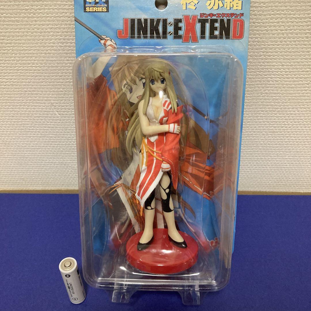 Blondalarda katta labiya