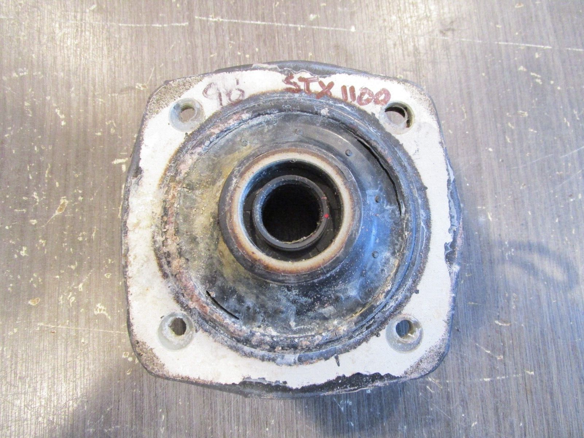 98 KAWASAKI STX 1100 DRIVE SHAFT BEARING HOLDER ASSY 13091-3730 | eBay