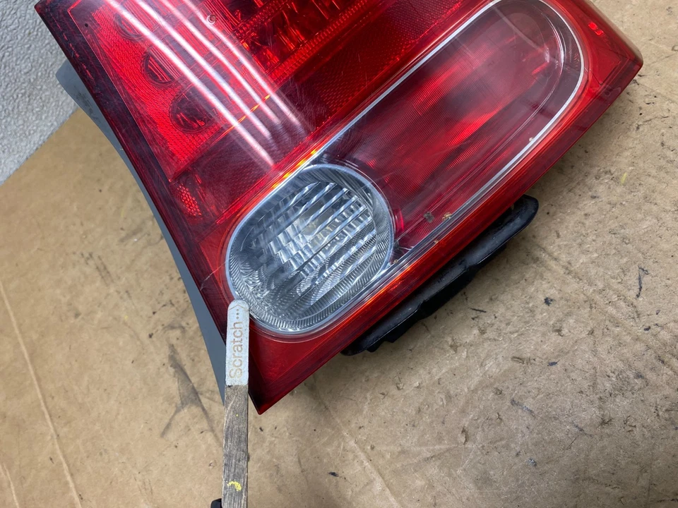 Luz trasera lateral derecha para pasajero Honda Civic 2006 2007 2008 OEM T3596 DW Foto 4 de 4