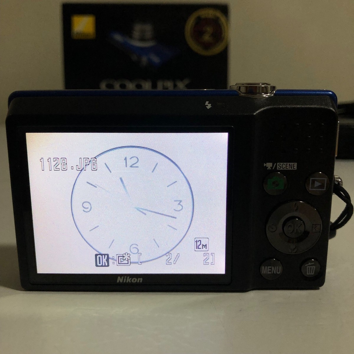 Nikon COOLPIX S570 12.0MP Blue Digital Camera - 4GB SD Card