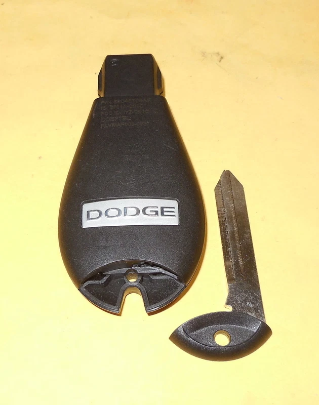 OEM 08-19 DODGE GRAND CARAVAN KEYLESS REMOTE FOB FOBIK IYZ-C01C 56046709 AE AF - Image 2 of 2