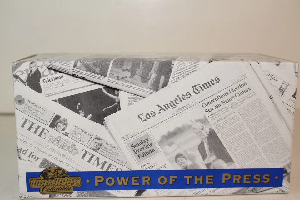 Matchbox Power of the Press Newspaper YPP07-M, 1937 GMC Van "The Australian" - Image 3 of 4