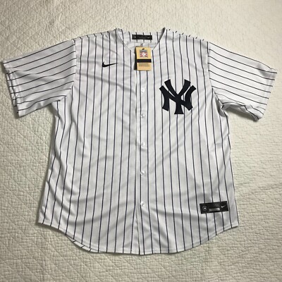 Nike New York Yankees Derek Jeter Replica Player Name Jersey