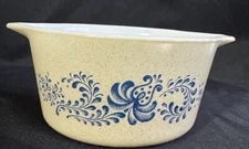 Pyrex Homestead Casserole Dish 473 1 Qt Blue Tan USA No Lid 7" X 6" X 3.25"