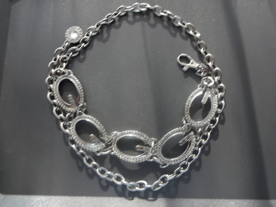 Vtg Guess Silver-tone Logomania With Crystals Logo Chain Heavy Metal Belt 30-36" - Image 3 of 4