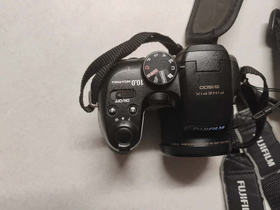 Cámara digital Fujifilm FinePix S1500 10,0 MP Foto 4 de 4