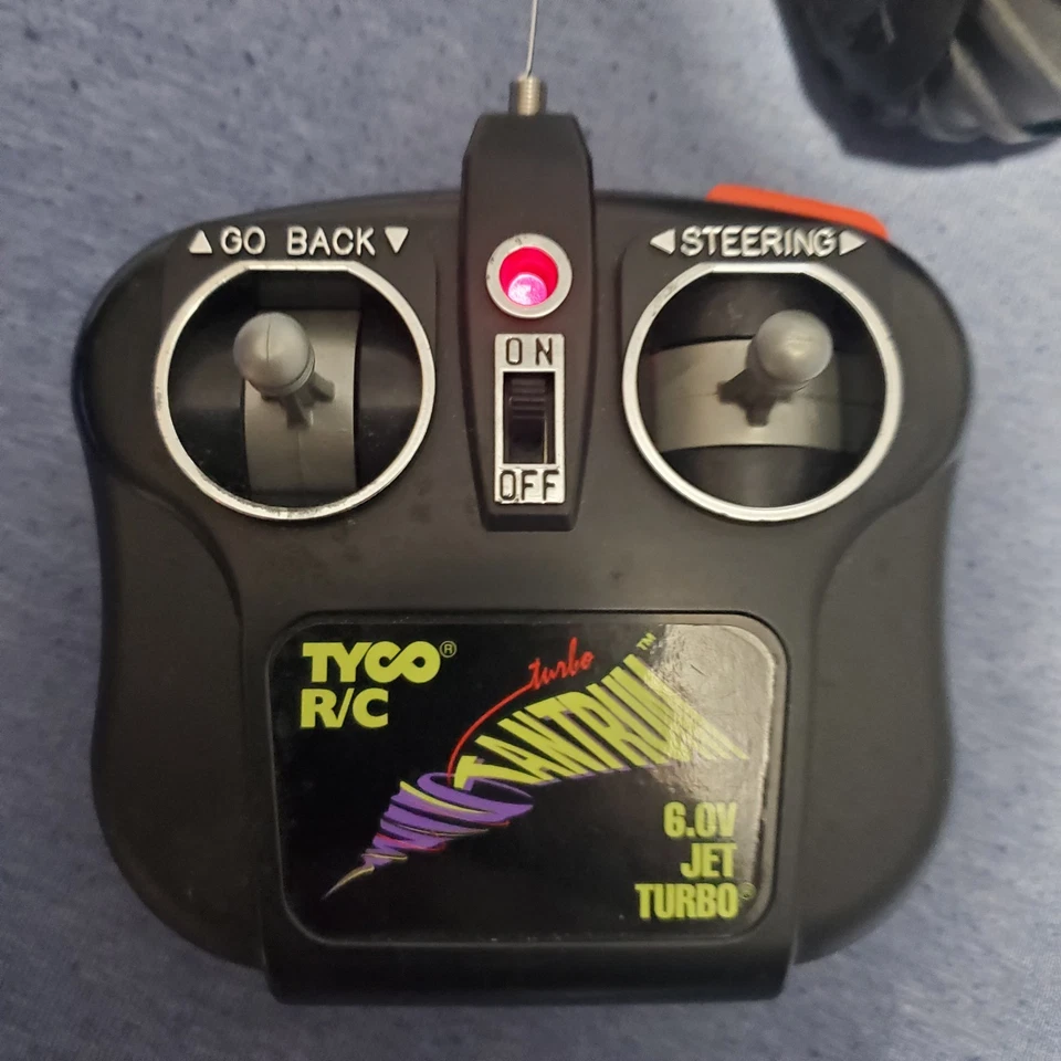 Tyco R/C Mini Rebote 4x4 Rojo y Azul Sin Probar Años 90 con Control Remoto Turbo Tantrum  Foto 3 de 4