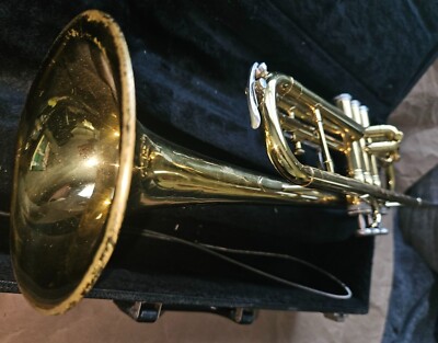 King Tempo 600 Trumpet, USA, with case & MP, Very Good Condition