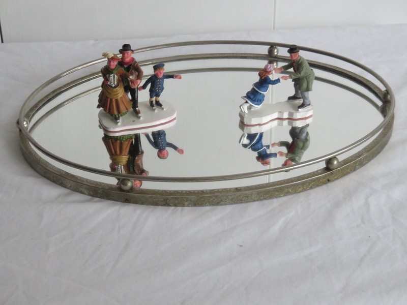 Vintage Oval Mirrored Vanity Tray / Dresser Tray