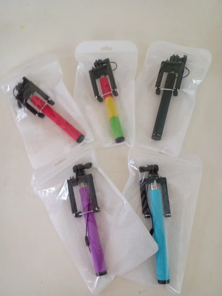 EXTENDABLE SELFIE STICK RED BLACK BLUE FREE SHIPPING - Image 2 of 4
