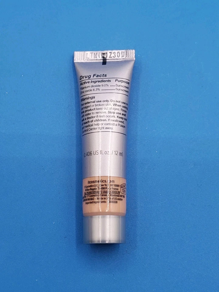 IT Cosmetics CC Full Coverage Cream SPF50 Light Medium 0.406 fl oz 12 mL - Image 3 of 4