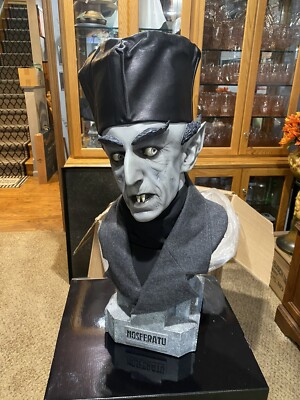 Sideshow Silver Screen Edition Life Size Bust Nosferatu Dracula Vampire Statue