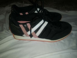 womens dvs skate shoes