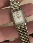 VINTAGE Ladies Seiko Silver / Gold Tone Quartz Watch V401-0541 R2