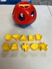 TUPPERWARE TUPPER TOYS SHAPE O BALL SORTER W 10 SHAPES CLEAN