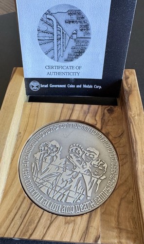 In Memory of the Concentration Camps 1942-1992 SILVER Medal 50MM 60G Rare