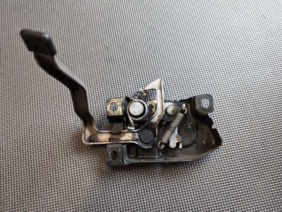 OEM 99-04 Honda Odyssey LX Hood Lock Latch 74120-S0X-A01 | eBay