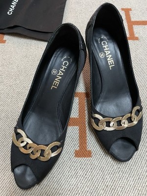 chanel Women s Shoes. Size 38.5