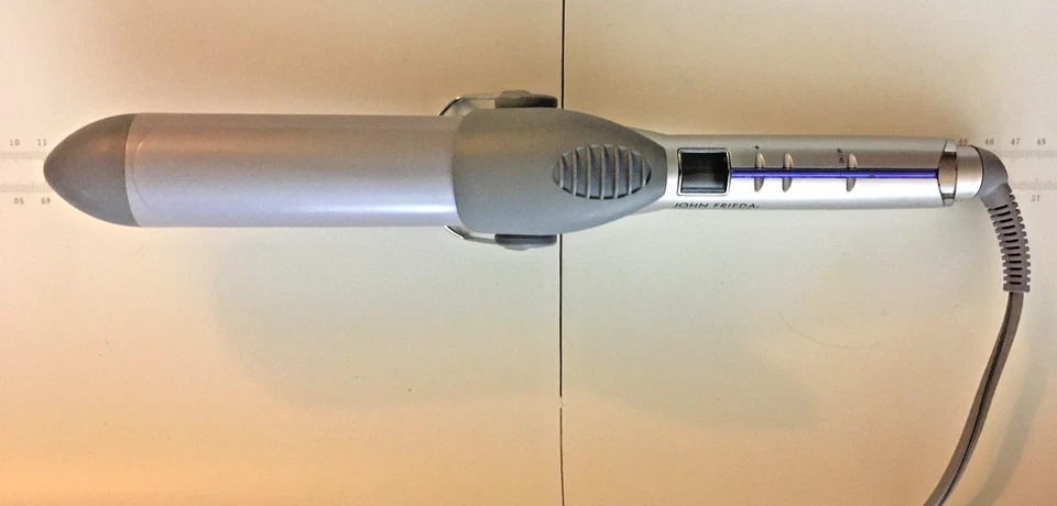 Rizador John Frieda 1 1/4 pulgadas modelo JFC10 Foto 2 de 4