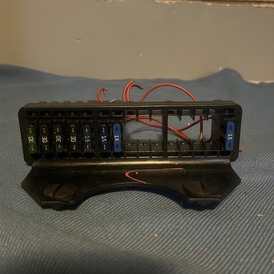 VW T4 Transporter Caravelle Aux Lower Flat Blade Fuse Box Relay Holder 701937617