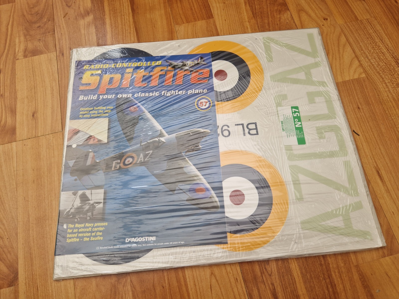 1/10 DEAGOSTINI ISSUE 57 BUILD YOUR OWN RC RADIO CONTROLLED SPITFIRE MODEL PLANE