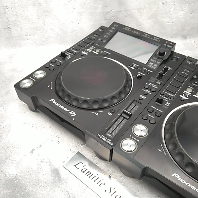 Pair 2x Pioneer CDJ-2000NXS2 DJ Turntable CDJ2000NXS2 2000 NXS Nexus 2 Near  MINT