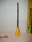 VINTAGE 1980S THE WIZARD OF OZ PLASTIC BROOM ACCESSORY FOR 1/6 DOLL RARE A31