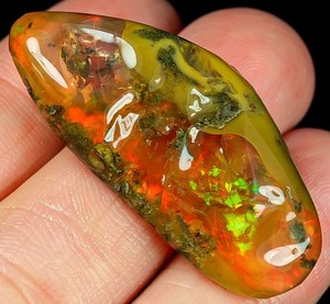 29Ct African Polished Black Opal Nugget Specimen Carved Facet Rough YWB1374