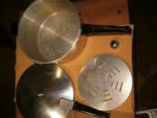 Vintage Presto Pressure Cooker A603A 6 Qt Stove Top with Jiggler & Bottom Rack