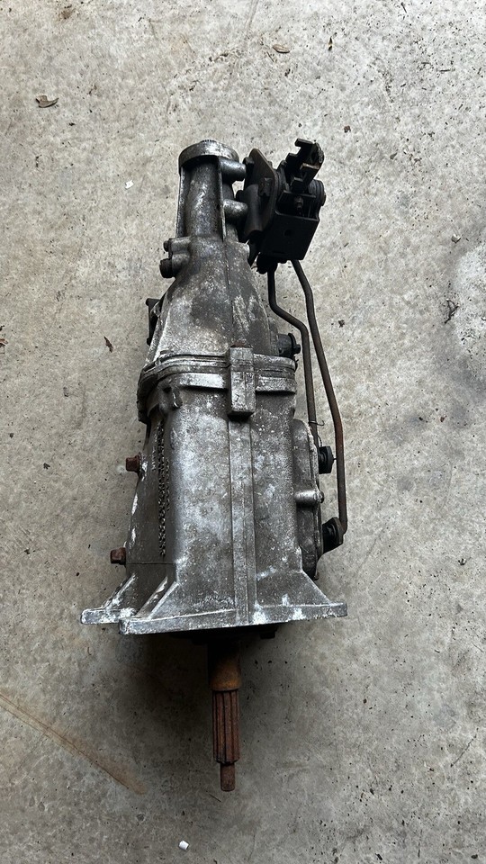 Left 4 Speed Roc Muncie HD M22 4-Speed Rock-Crusher, Camaro 4-speed | Aftermarket Branded