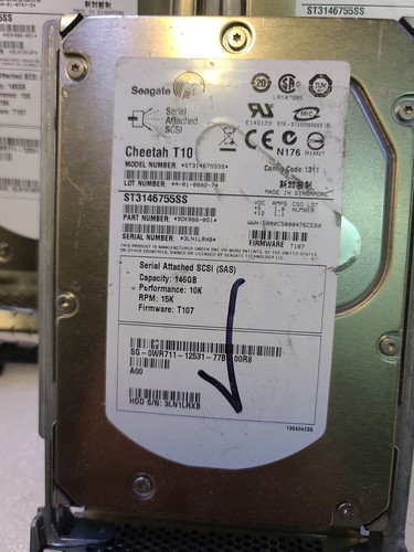 - LOT OF 3 Dell Seagate 146GB 3Gb SAS 3.5" Hard Drive - WR711 - ST3146755SS - Picture 2 of 3