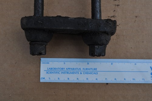 1920's 1930's antique vintage auto  leaf spring shackles group of three - Bild 3 von 3