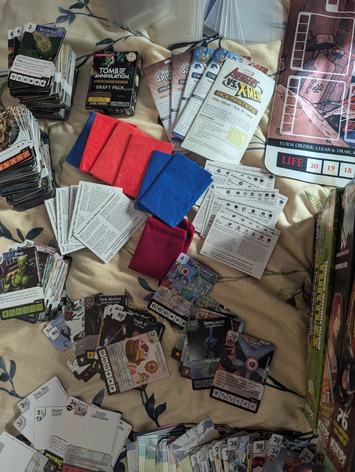 ОГРОМНЫЙ лот Dice Masters почти от каждого поколения более 1000 костей и 1000 карт - Изображение 3 из 4